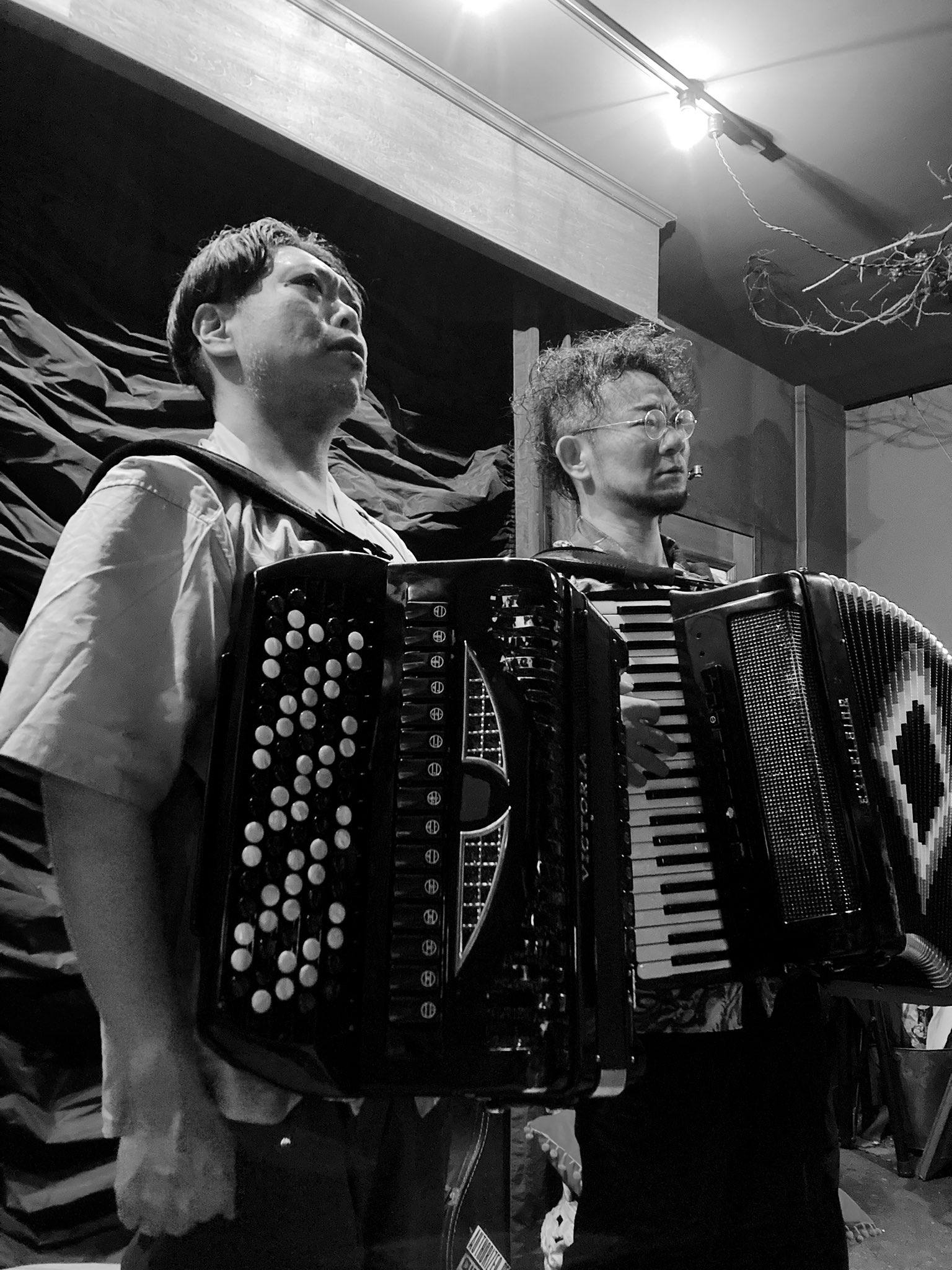 「12/6(土)【カリトマト】原田忠/ボタンアコーディオン ×都丸智栄/鍵盤アコーディオン@広島プブ リベルテ」のアイキャッチ画像